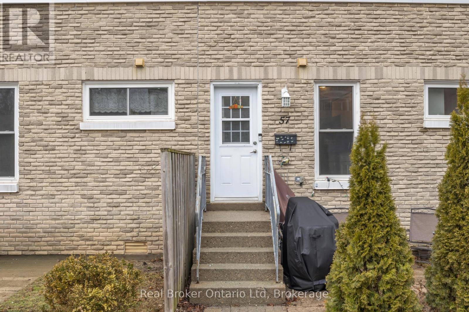 57 - 35 Breckenridge Drive, Kitchener, Ontario  N2B 3H5 - Photo 6 - X12898556