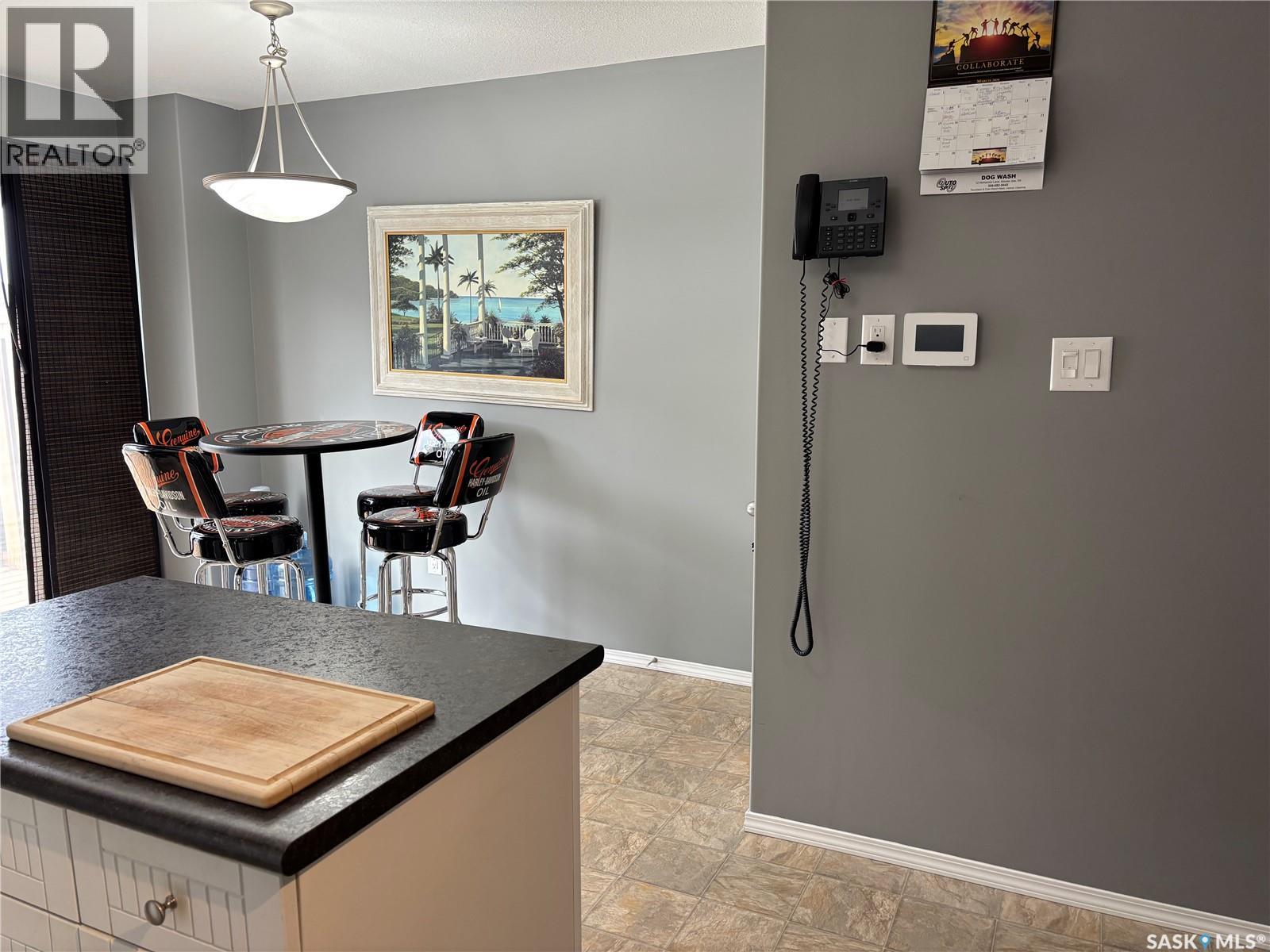 302 851 Chester Road, Moose Jaw, Saskatchewan  S6H 0A4 - Photo 11 - SK030191