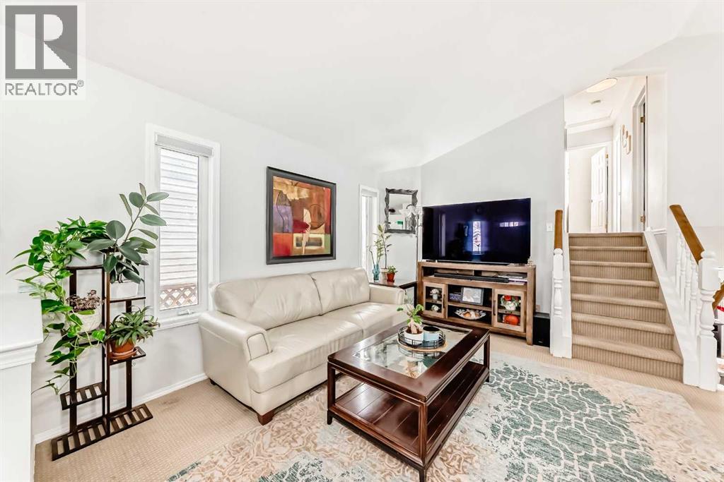 241 Los Alamos Place NE, Calgary, Alberta  T1Y 7G7 - Photo 6 - A2280426