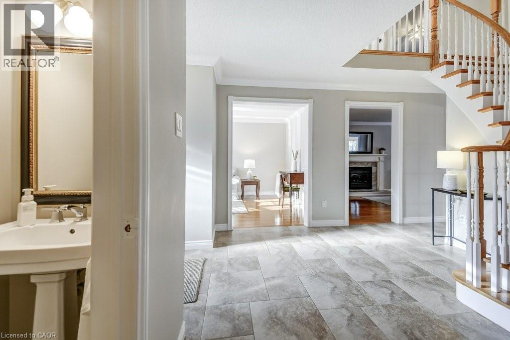 2444 Butternut Crescent, Burlington, Ontario  L7M 3L9 - Photo 12 - 40809476