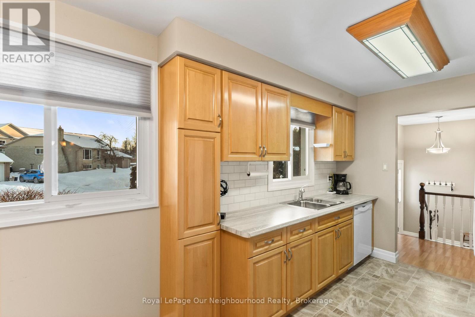 909 Whitefield Drive, Peterborough, Ontario  K9J 7W1 - Photo 11 - X12898546