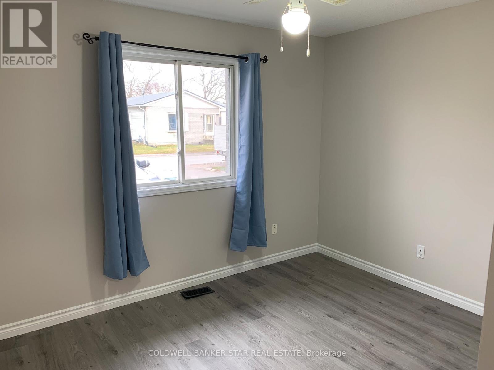 27 Steele Street, St. Thomas, Ontario  N5R 2Y2 - Photo 11 - X12898430