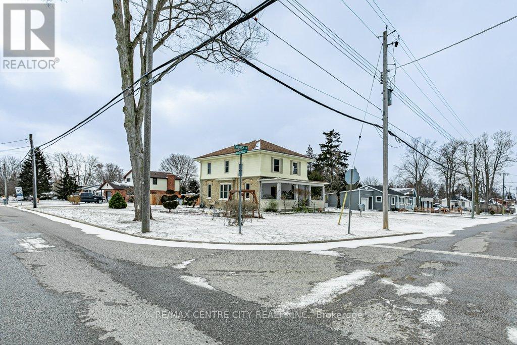 17 Church Street, Lambton Shores, Ontario  N0N 1J0 - Photo 1 - X12898480