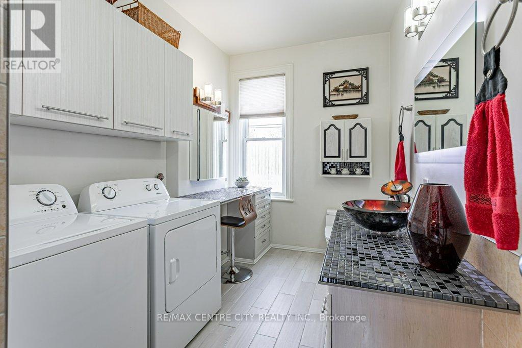 17 Church Street, Lambton Shores, Ontario  N0N 1J0 - Photo 19 - X12898480