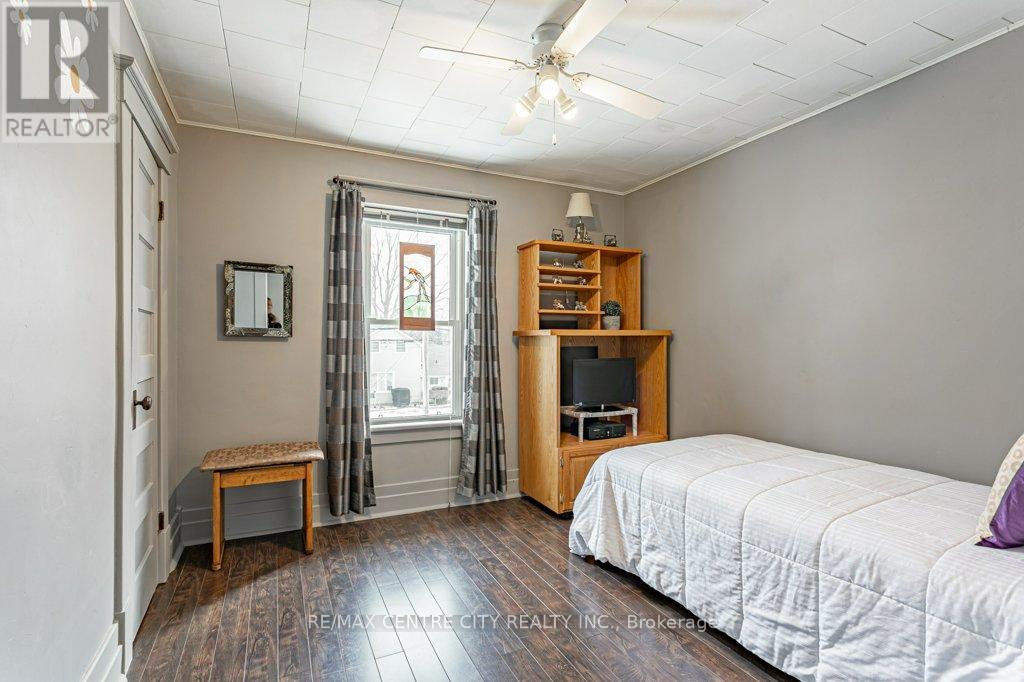 17 Church Street, Lambton Shores, Ontario  N0N 1J0 - Photo 29 - X12898480