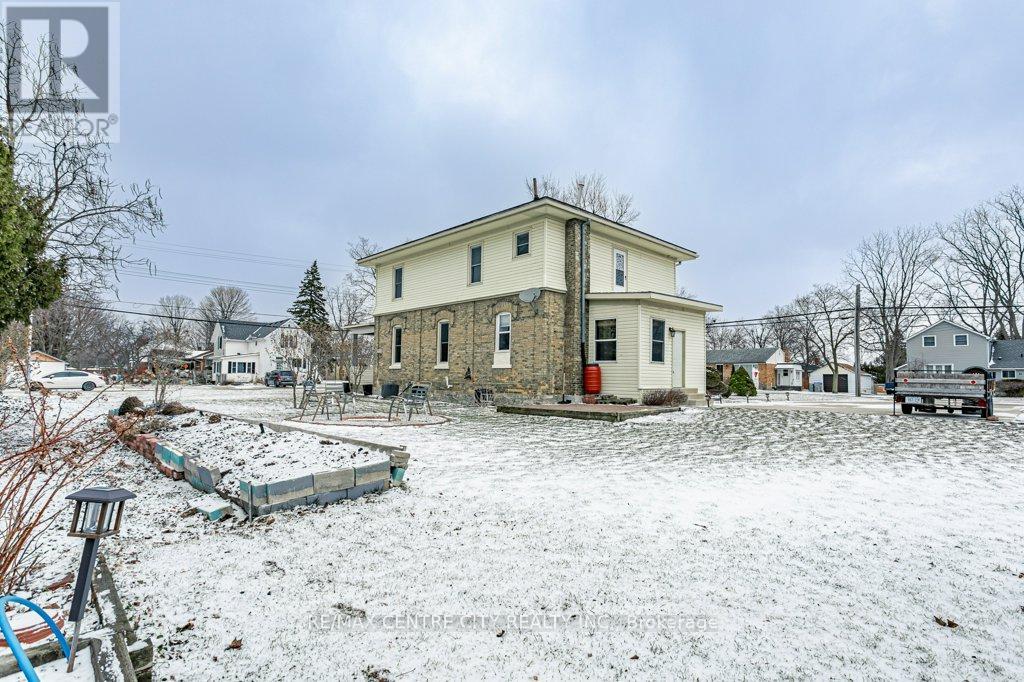 17 Church Street, Lambton Shores, Ontario  N0N 1J0 - Photo 34 - X12898480