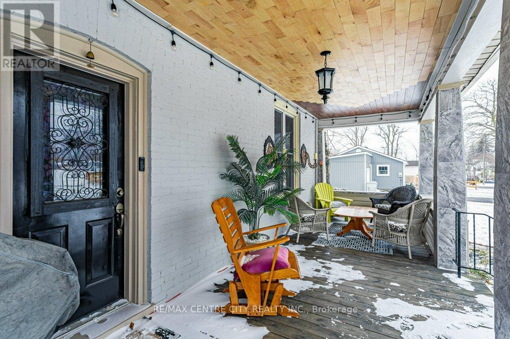 17 Church Street, Lambton Shores, Ontario  N0N 1J0 - Photo 37 - X12898480