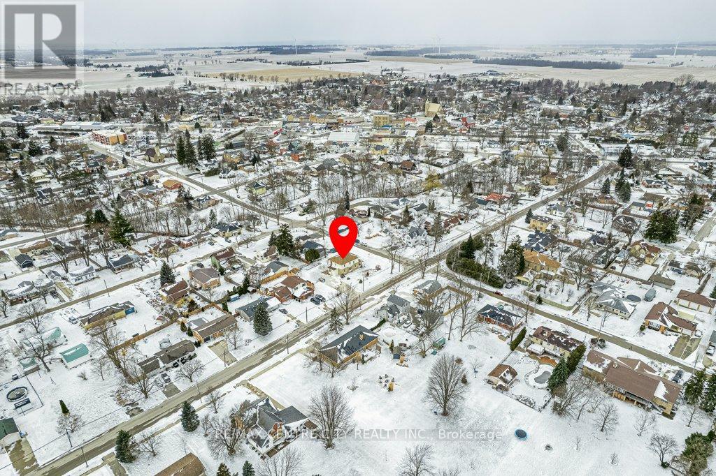 17 Church Street, Lambton Shores, Ontario  N0N 1J0 - Photo 41 - X12898480