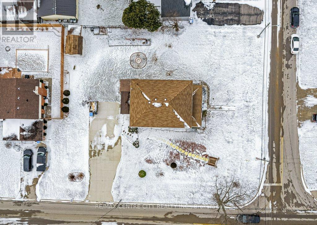 17 Church Street, Lambton Shores, Ontario  N0N 1J0 - Photo 43 - X12898480