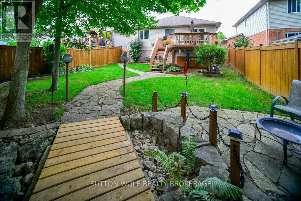 80 Ridge Street, Strathroy-Caradoc, Ontario  N7G 4K1 - Photo 23 - X12898536