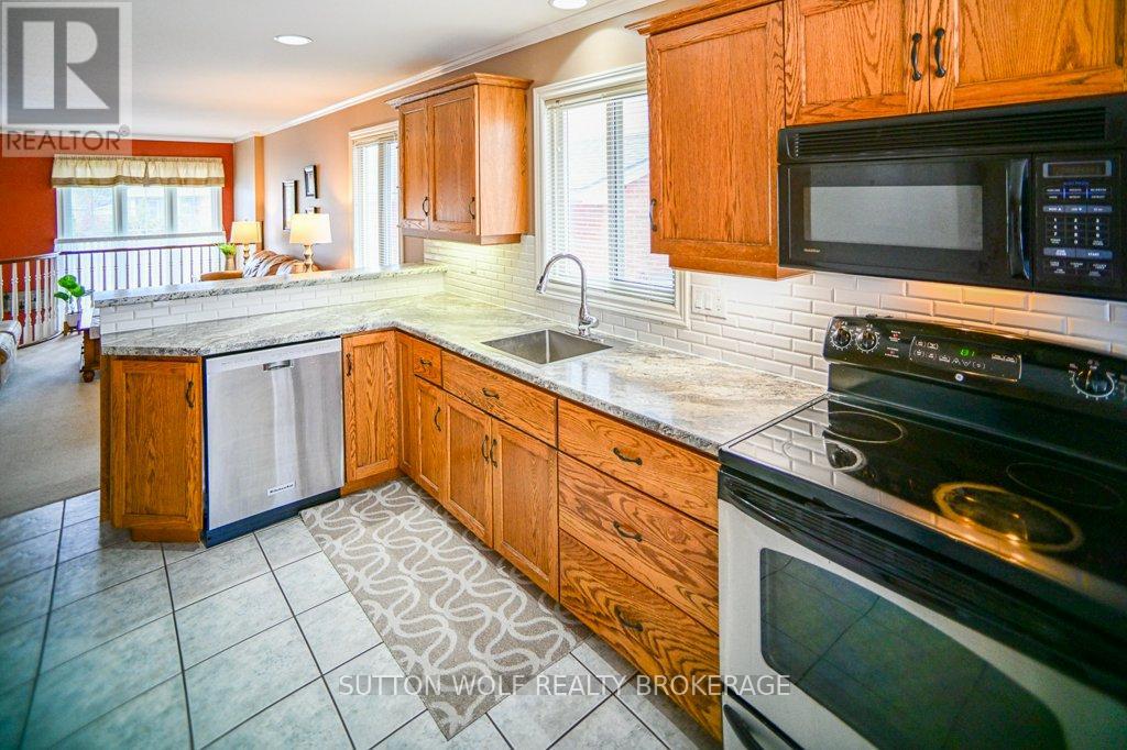 80 Ridge Street, Strathroy-Caradoc, Ontario  N7G 4K1 - Photo 8 - X12898536