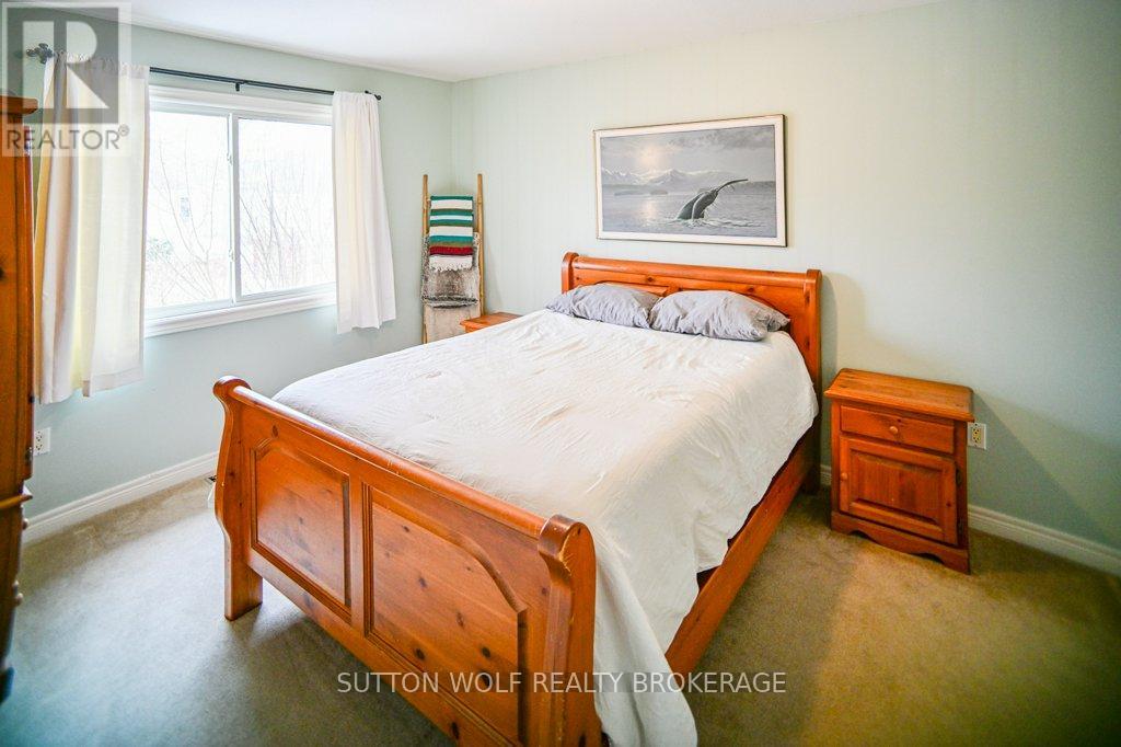 80 Ridge Street, Strathroy-Caradoc, Ontario  N7G 4K1 - Photo 9 - X12898536