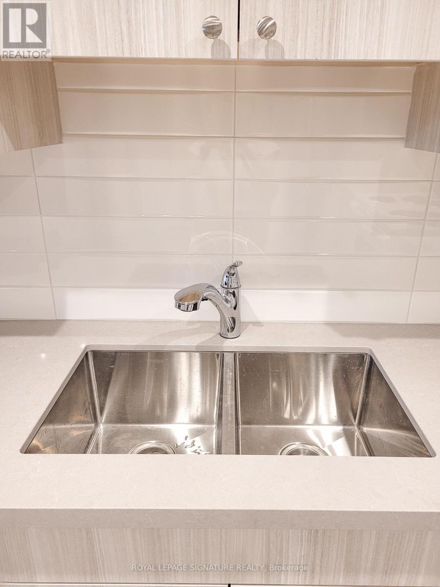 Lower - 18 Coxwell Avenue, Toronto (Greenwood-Coxwell), Ontario  M4L 3A7 - Photo 10 - E12898484