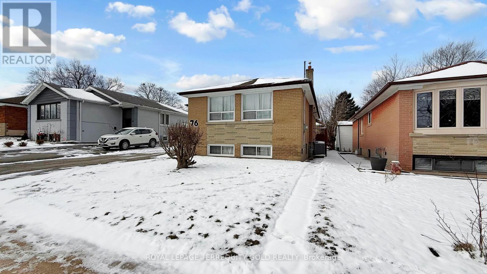 76 Fitzgibbon Avenue, Toronto, Ontario  M1K 4A2 - Photo 2 - E12898486