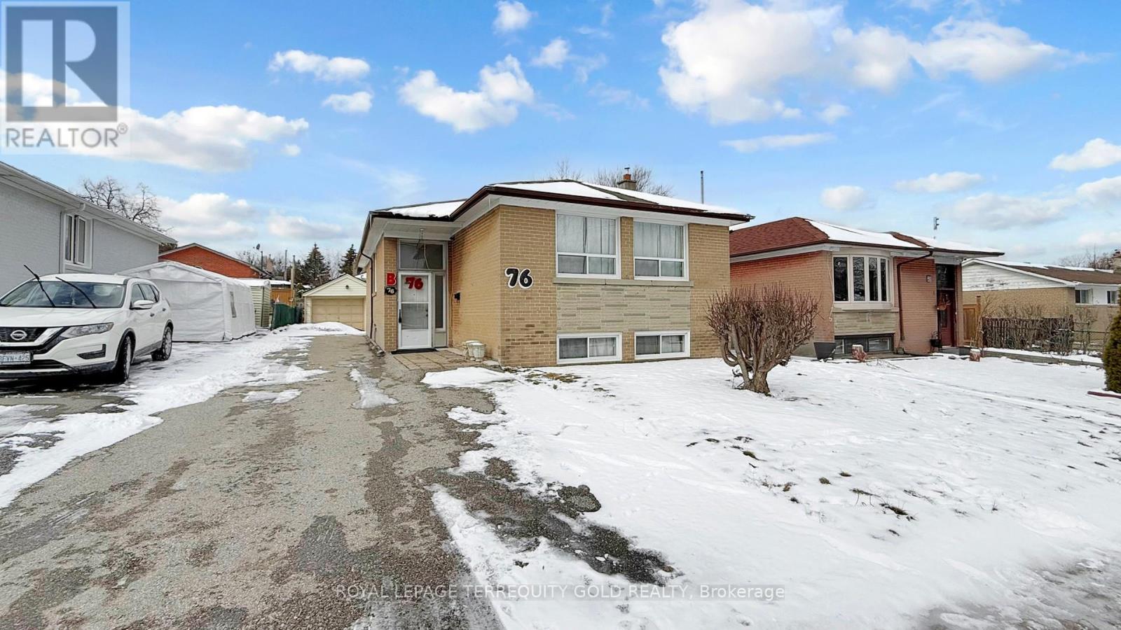 76 Fitzgibbon Avenue, Toronto, Ontario  M1K 4A2 - Photo 3 - E12898486