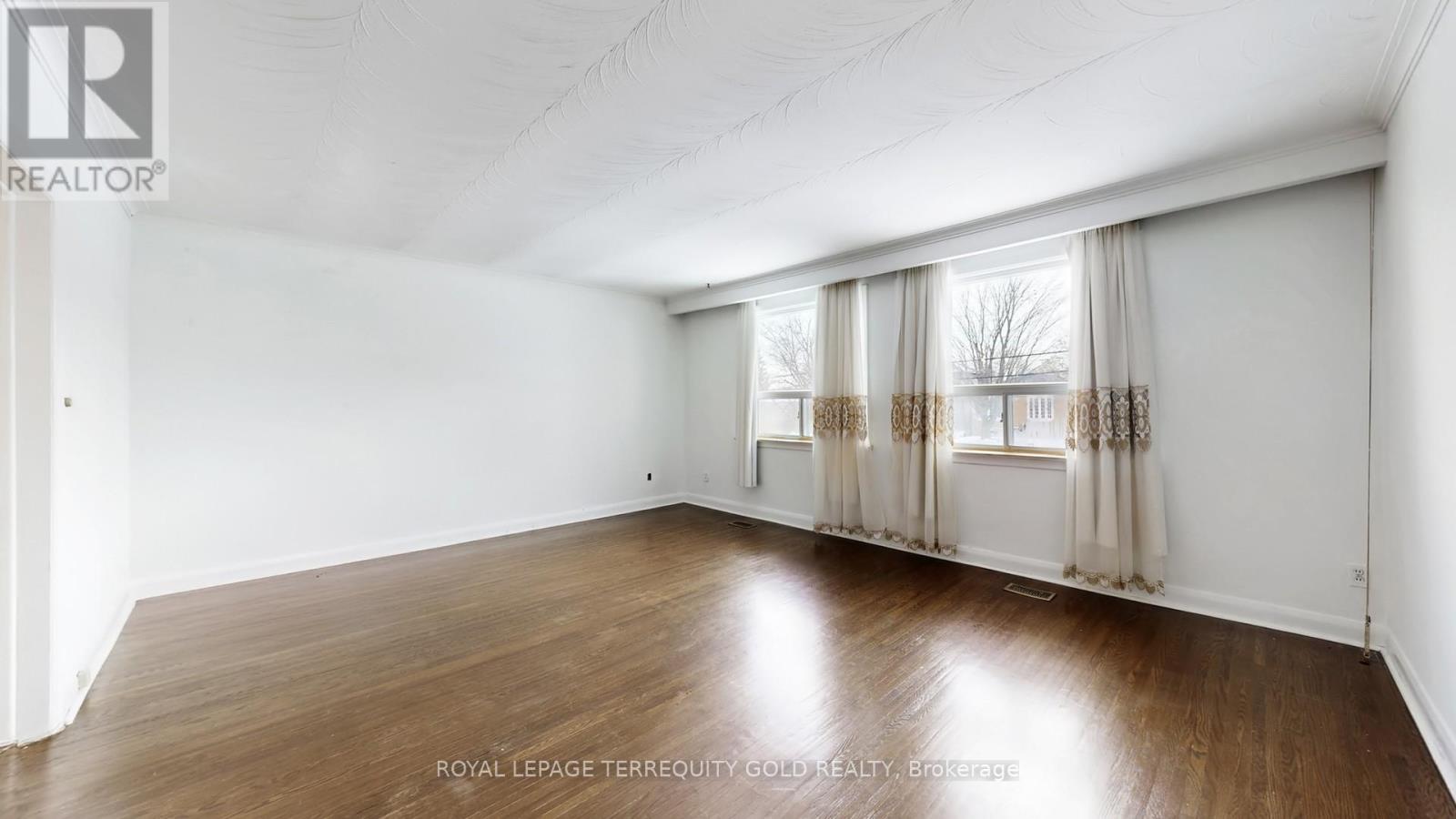 76 Fitzgibbon Avenue, Toronto, Ontario  M1K 4A2 - Photo 8 - E12898486