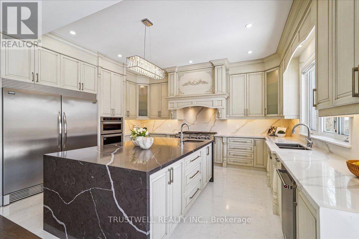 98 Castle Hill Drive, Toronto, Ontario  M1T 2Y7 - Photo 13 - E12898500