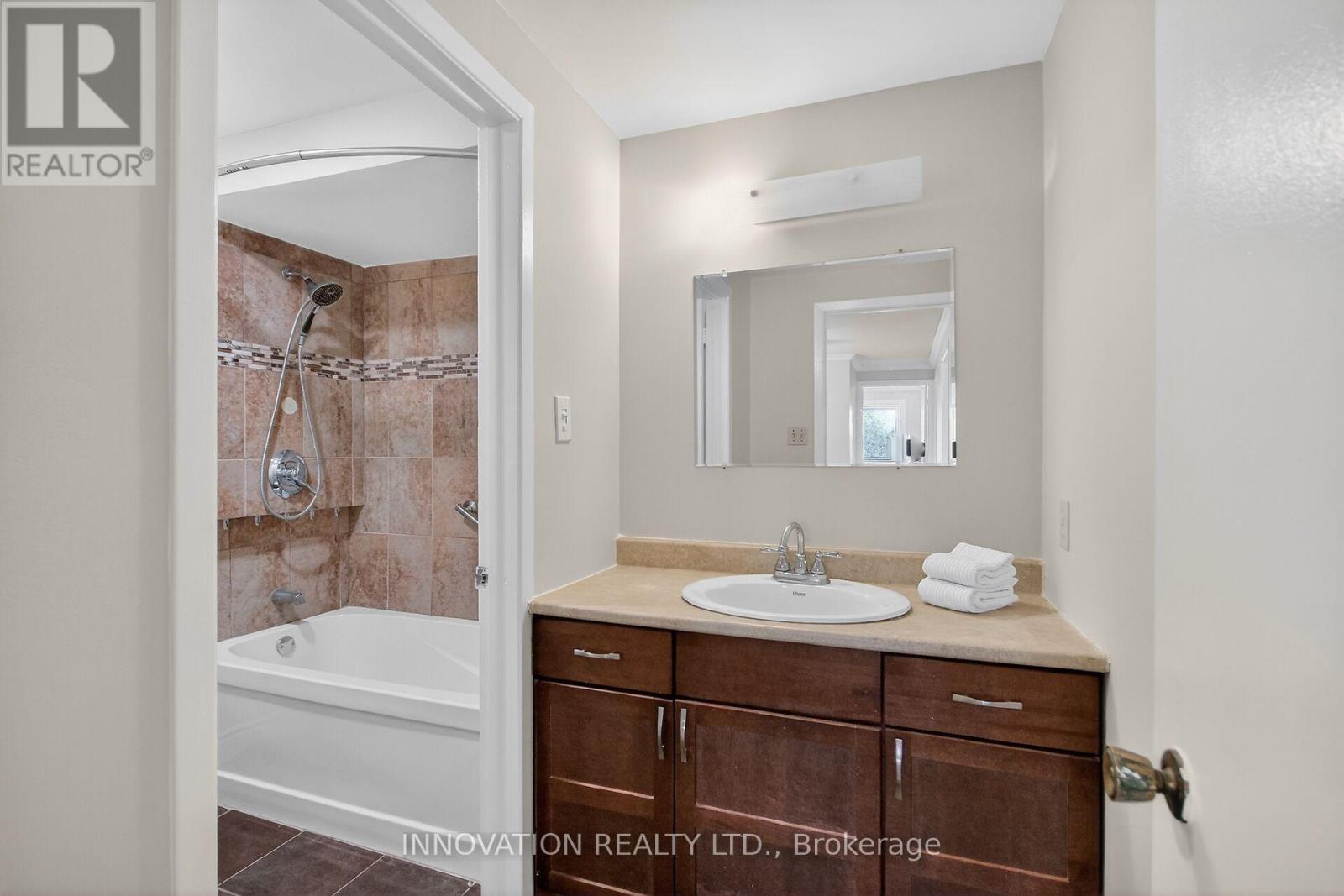 5-2336 Orient Park Drive E, Ottawa, Ontario  K1B 4N5 - Photo 34 - X12898508