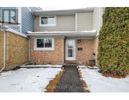 5-2336 ORIENT PARK DRIVE E, Ottawa, Ontario
