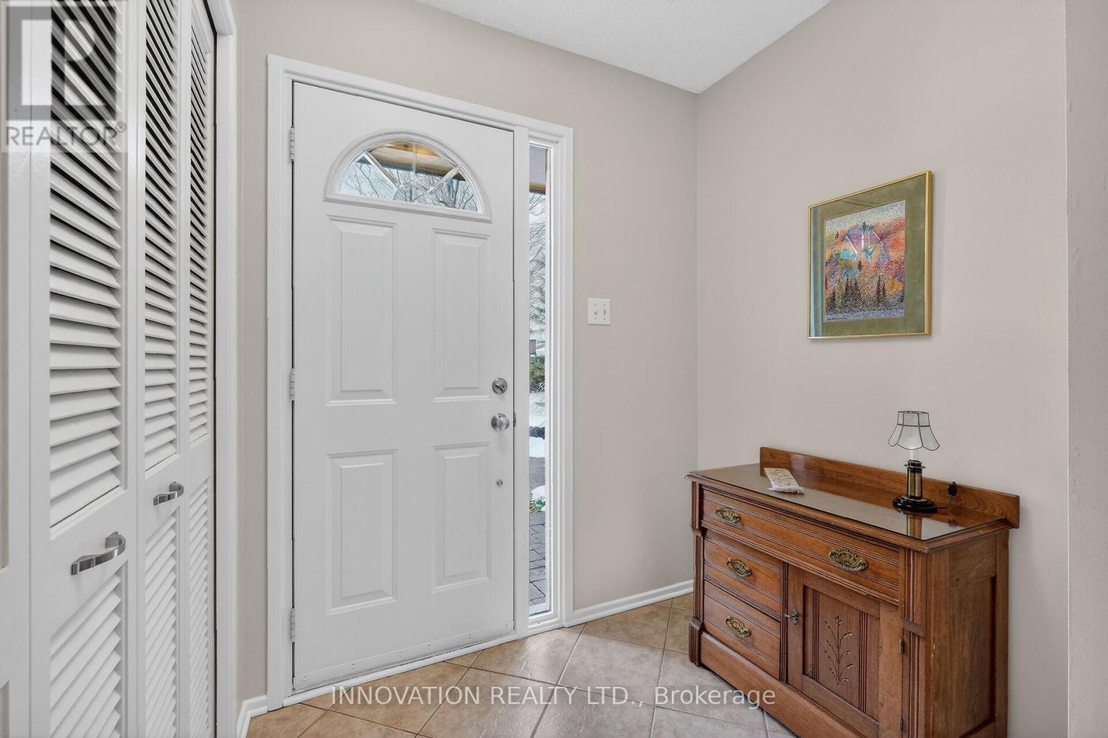 54 Selwyn Place W, Ottawa, Ontario  K2K 1P2 - Photo 3 - X12898516