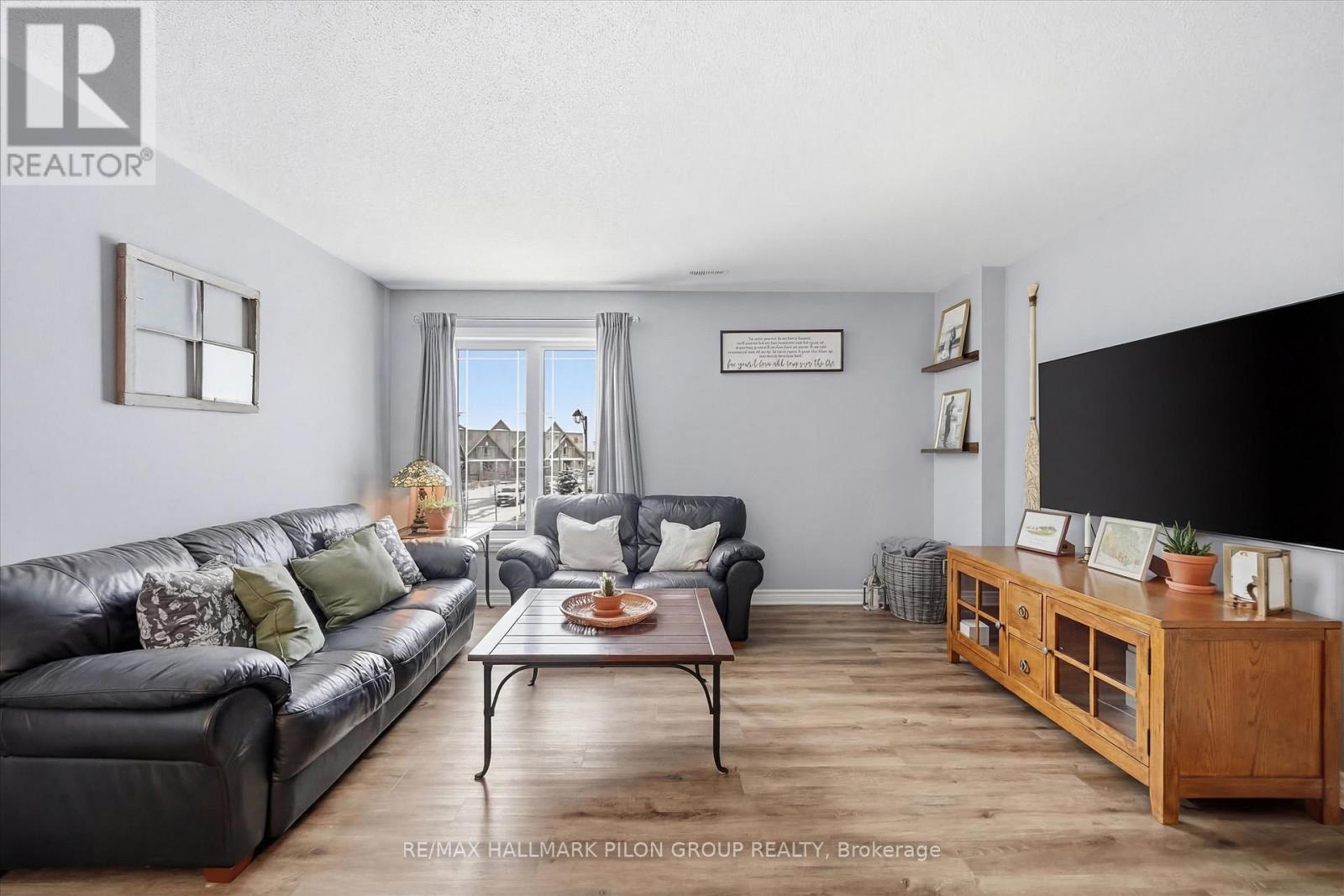 766 Lakeridge Drive, Ottawa, Ontario  K4A 0N3 - Photo 10 - X12898538