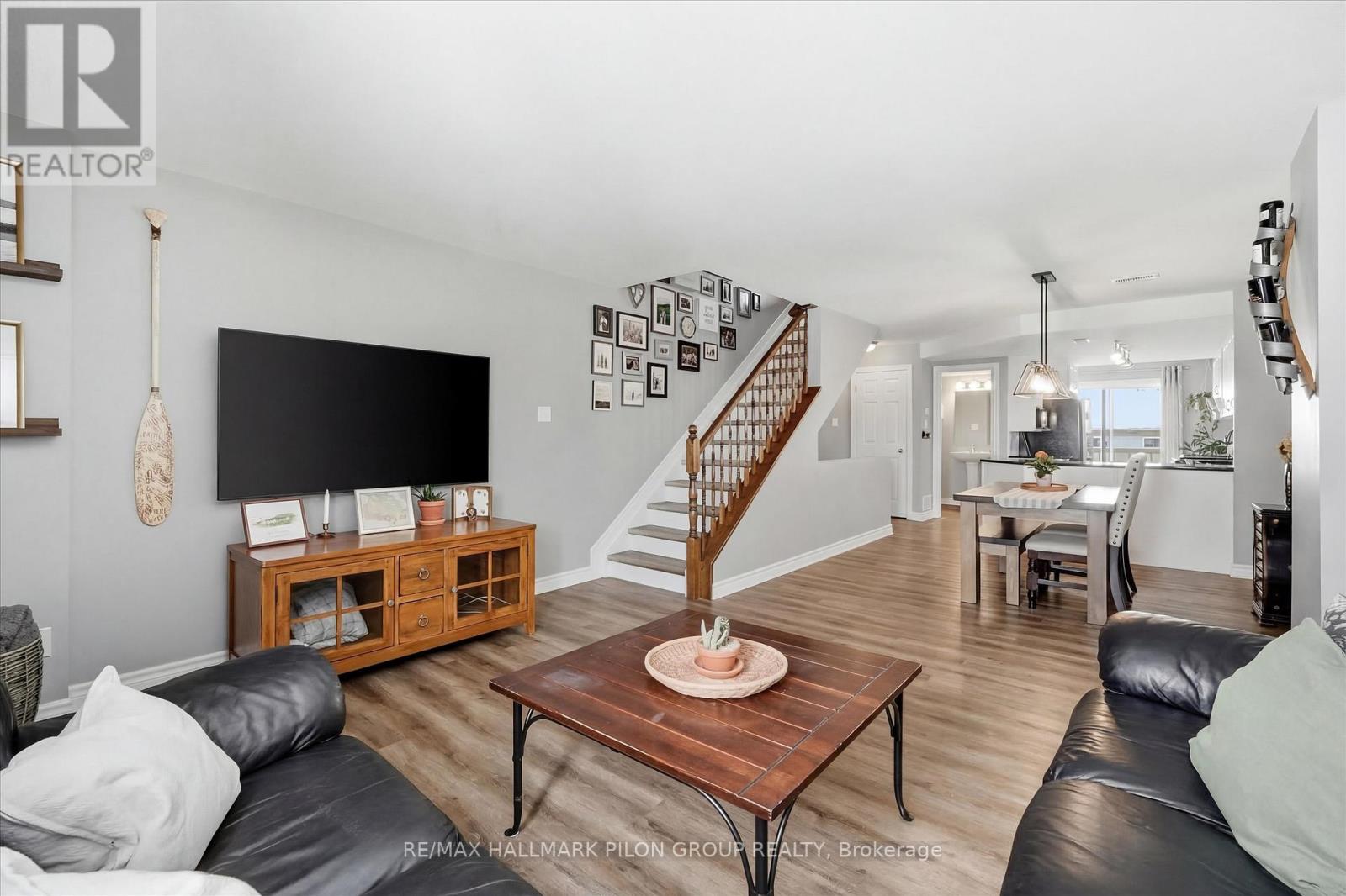 766 Lakeridge Drive, Ottawa, Ontario  K4A 0N3 - Photo 12 - X12898538