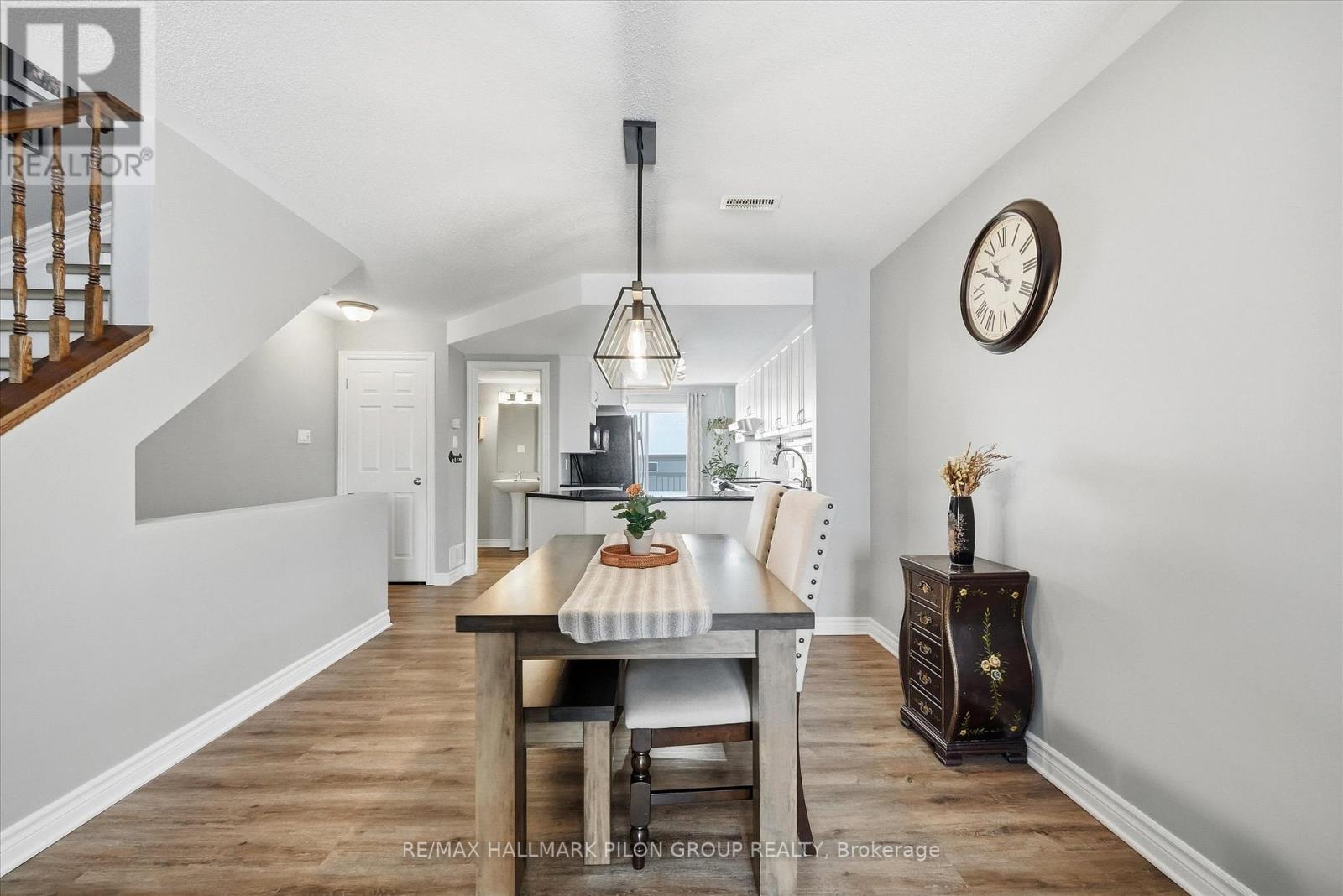 766 Lakeridge Drive, Ottawa, Ontario  K4A 0N3 - Photo 9 - X12898538