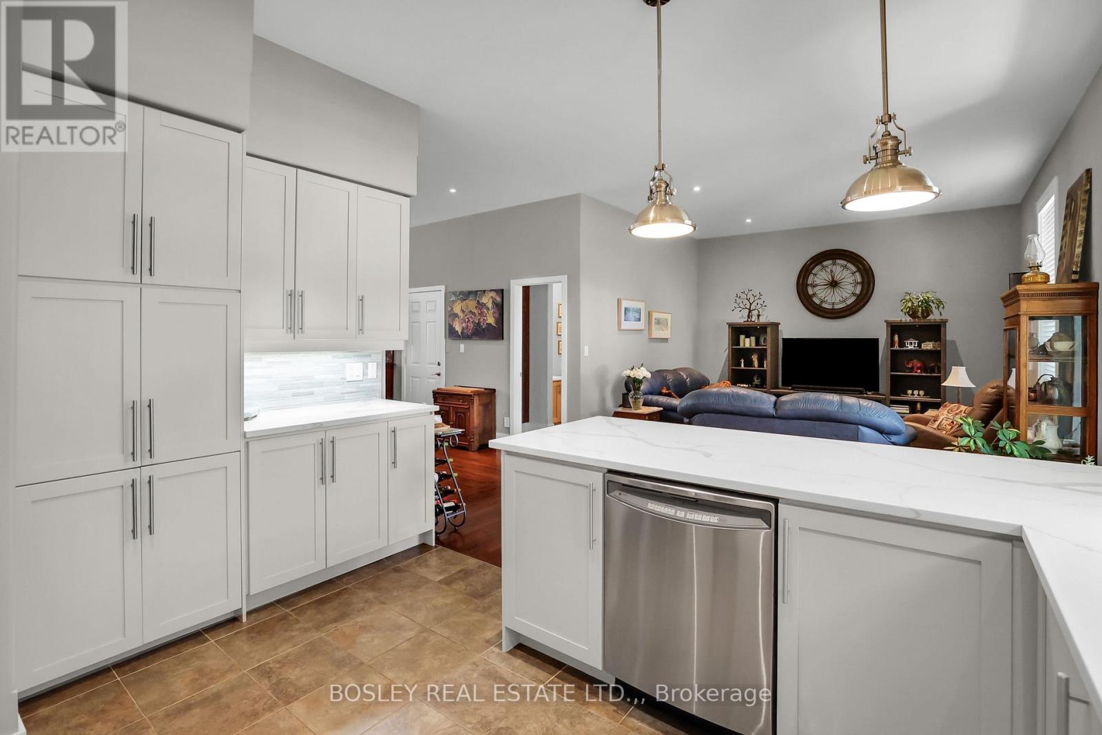 Th 3 - 481 Victoria Street, Niagara-On-The-Lake, Ontario  L0S 1J0 - Photo 11 - X12898448