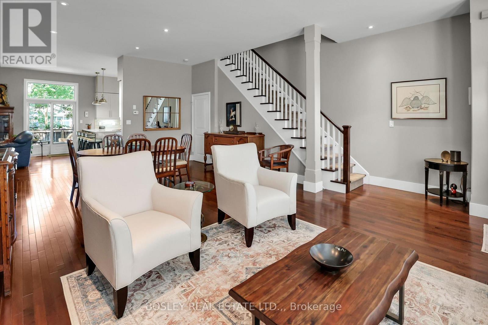 Th 3 - 481 Victoria Street, Niagara-On-The-Lake, Ontario  L0S 1J0 - Photo 5 - X12898448