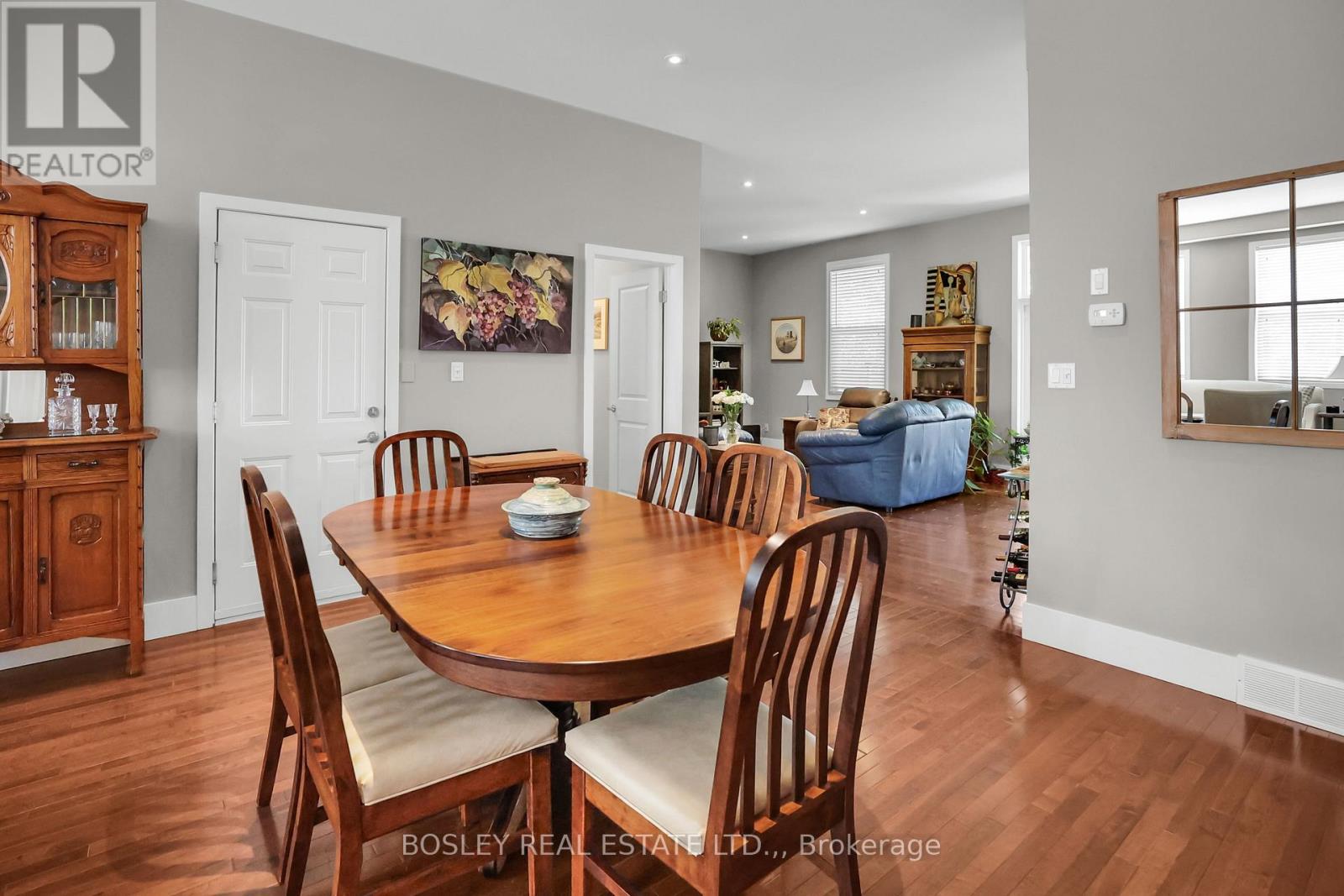 Th 3 - 481 Victoria Street, Niagara-On-The-Lake, Ontario  L0S 1J0 - Photo 6 - X12898448