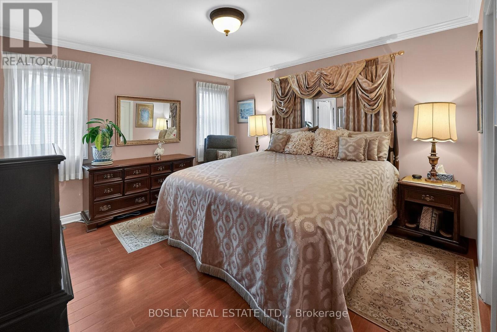 15 Hope Avenue, Niagara-On-The-Lake, Ontario  L0S 1T0 - Photo 9 - X12898476