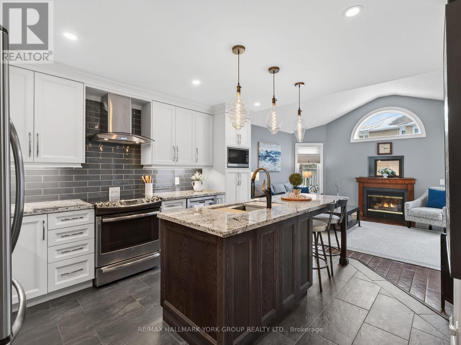 18 Rush Road, Aurora, Ontario  L4G 7G3 - Photo 14 - N12898444