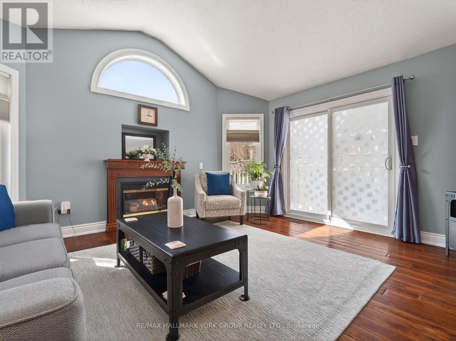 18 Rush Road, Aurora, Ontario  L4G 7G3 - Photo 20 - N12898444