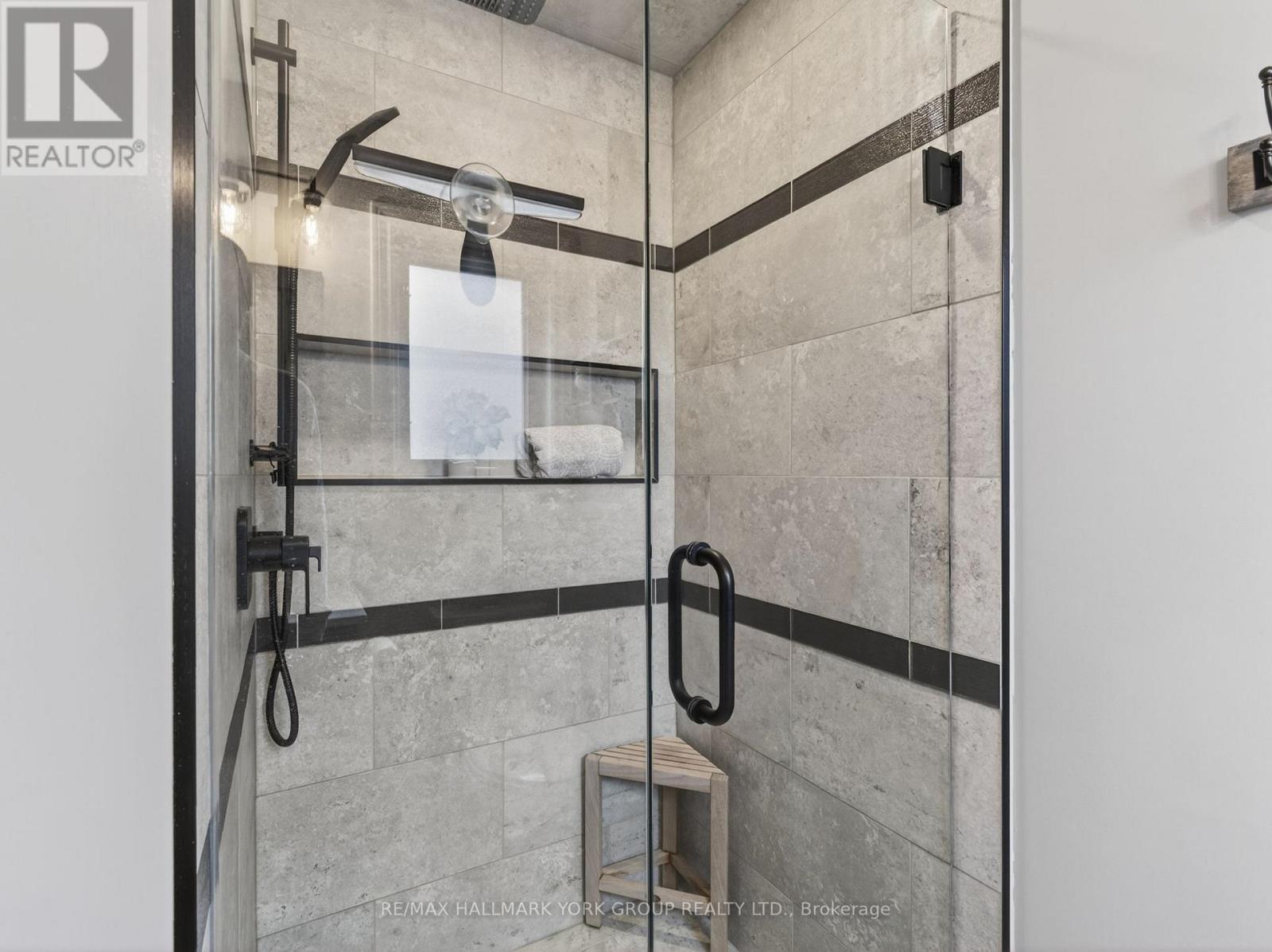 18 Rush Road, Aurora, Ontario  L4G 7G3 - Photo 32 - N12898444