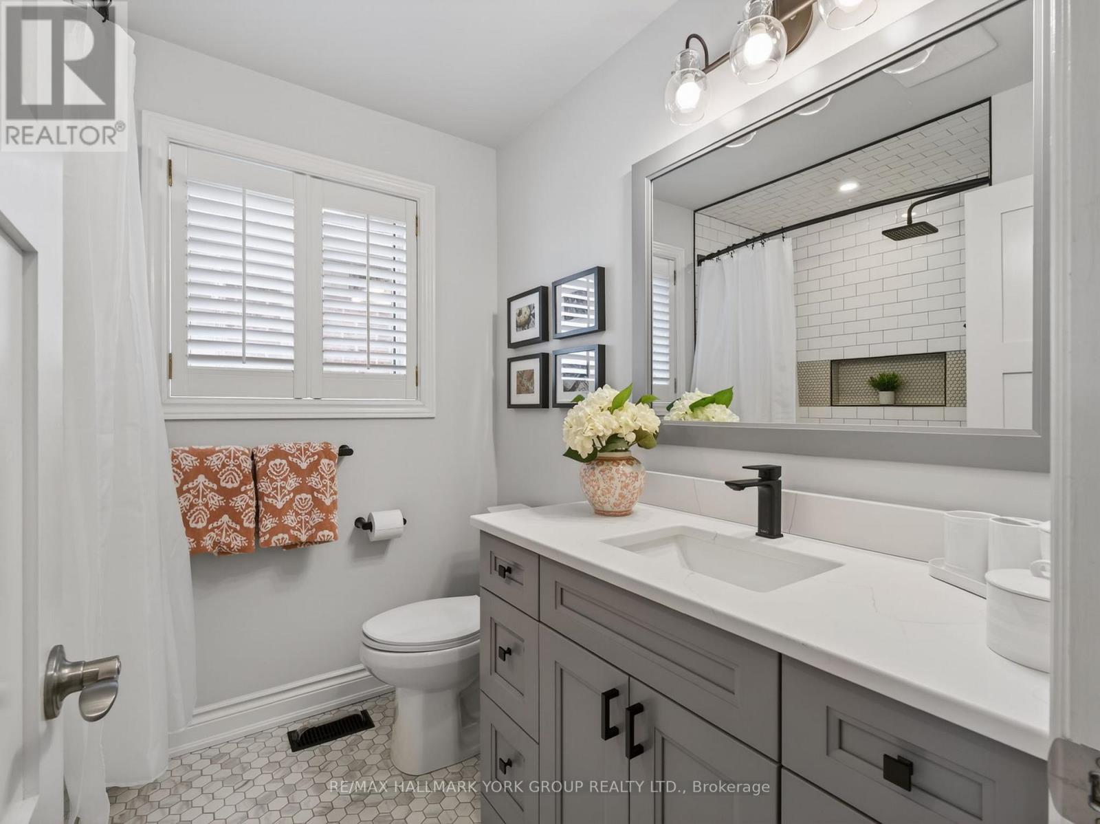 18 Rush Road, Aurora, Ontario  L4G 7G3 - Photo 38 - N12898444