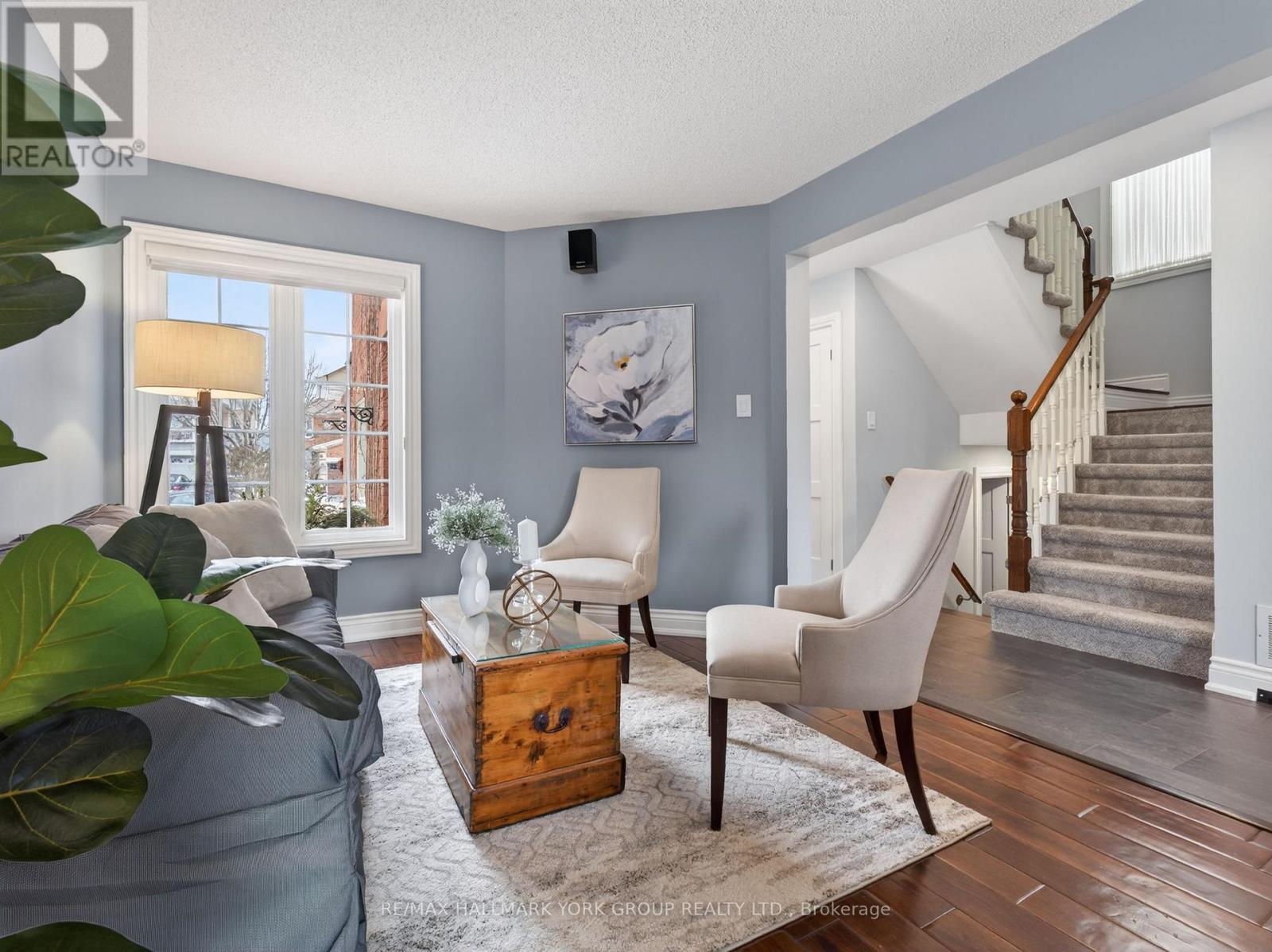 18 Rush Road, Aurora, Ontario  L4G 7G3 - Photo 8 - N12898444