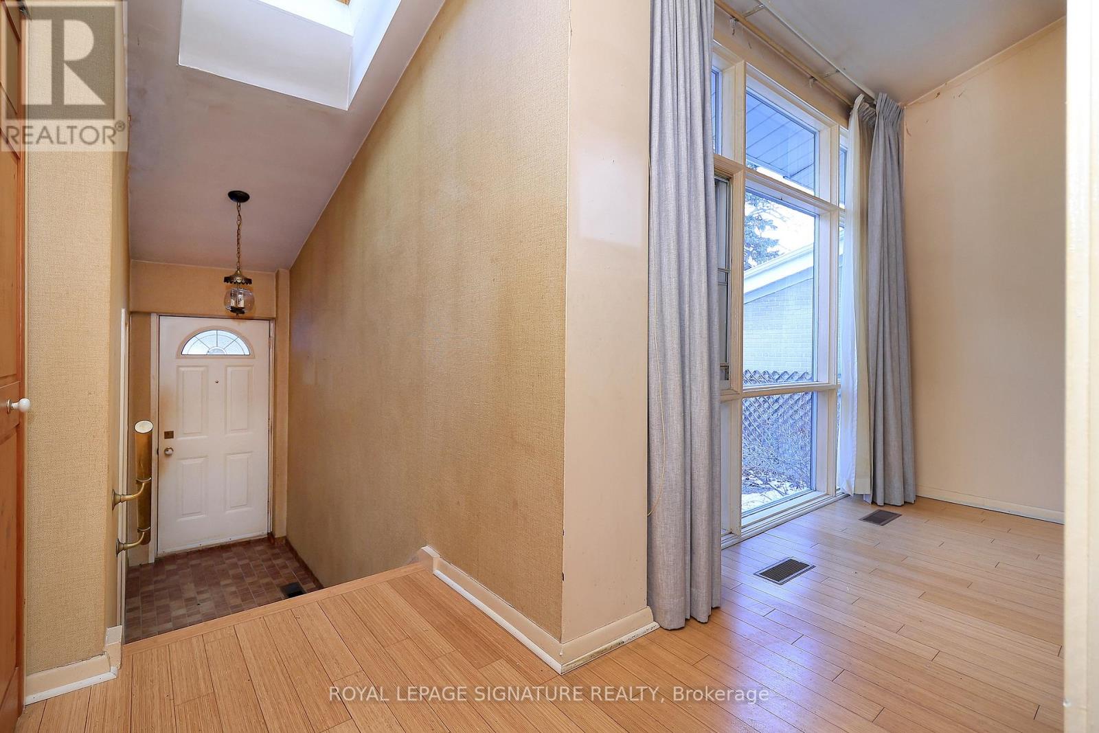 155 Three Valleys Drive, Toronto (Parkwoods-Donalda), Ontario  M3A 3C1 - Photo 17 - C12895530