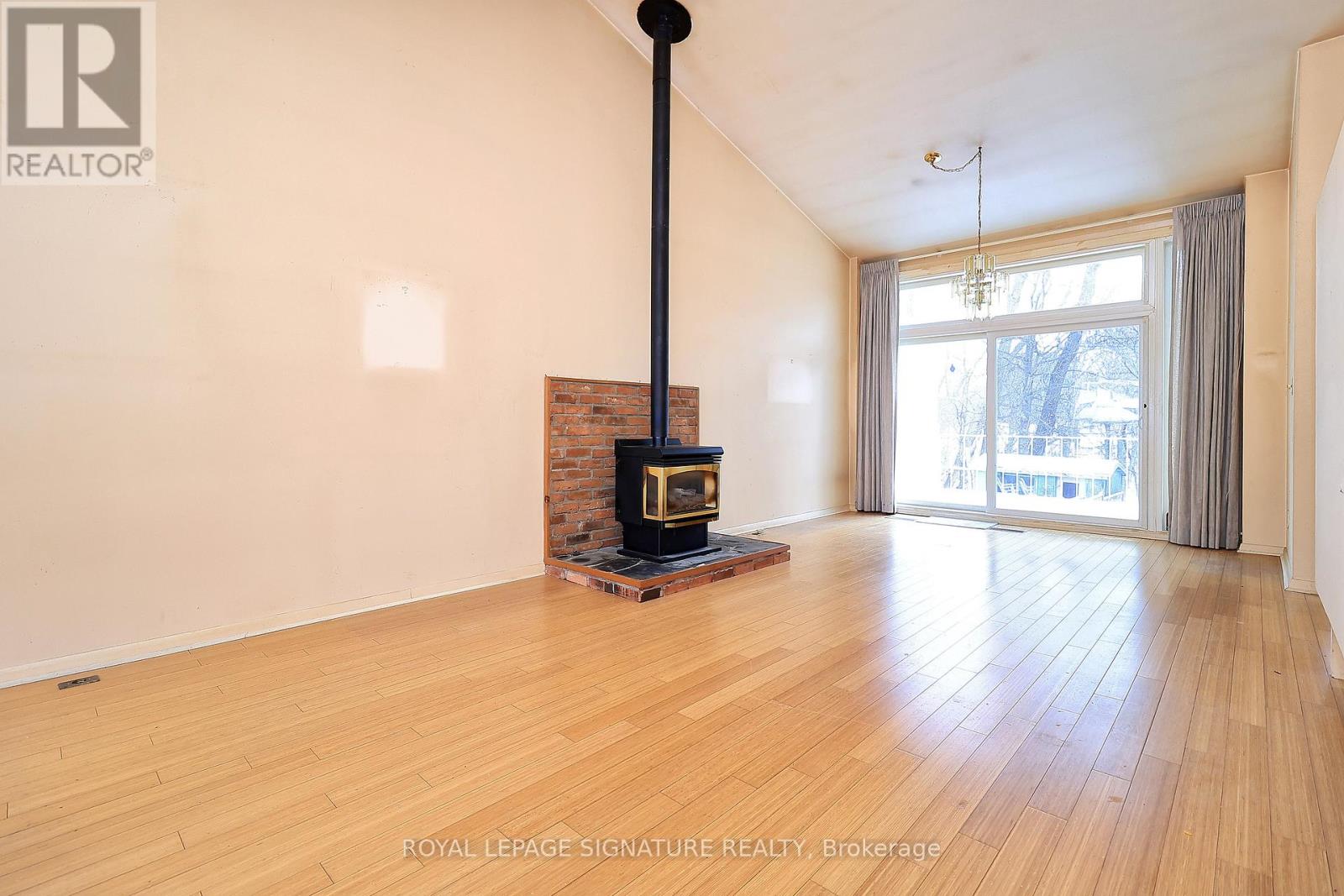 155 Three Valleys Drive, Toronto (Parkwoods-Donalda), Ontario  M3A 3C1 - Photo 6 - C12895530