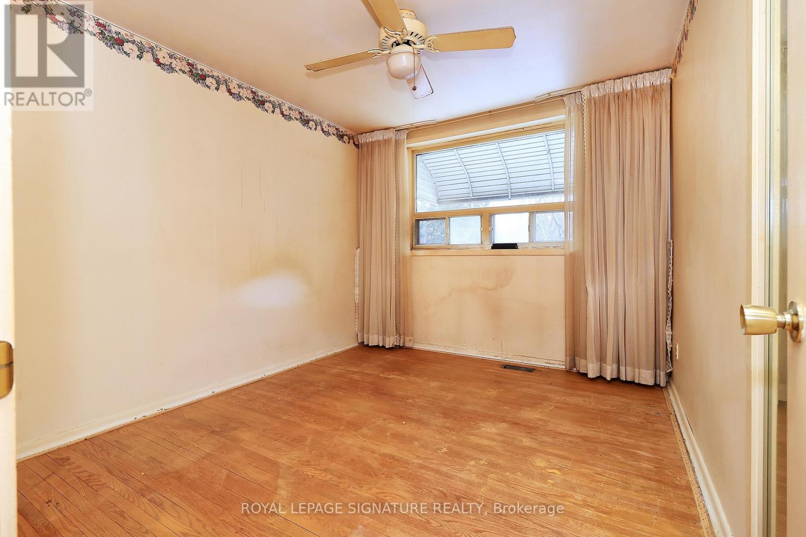 155 Three Valleys Drive, Toronto (Parkwoods-Donalda), Ontario  M3A 3C1 - Photo 8 - C12895530