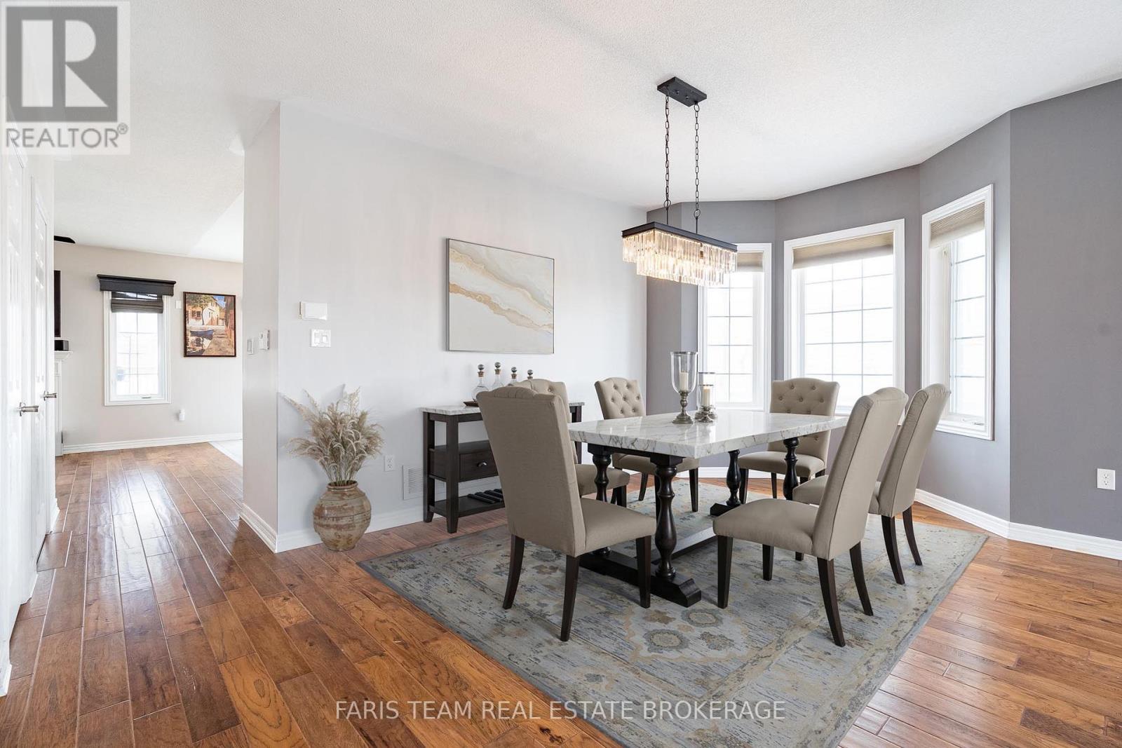 2 Thrushwood Drive, Barrie, Ontario  L4N 0Z1 - Photo 15 - S12898498