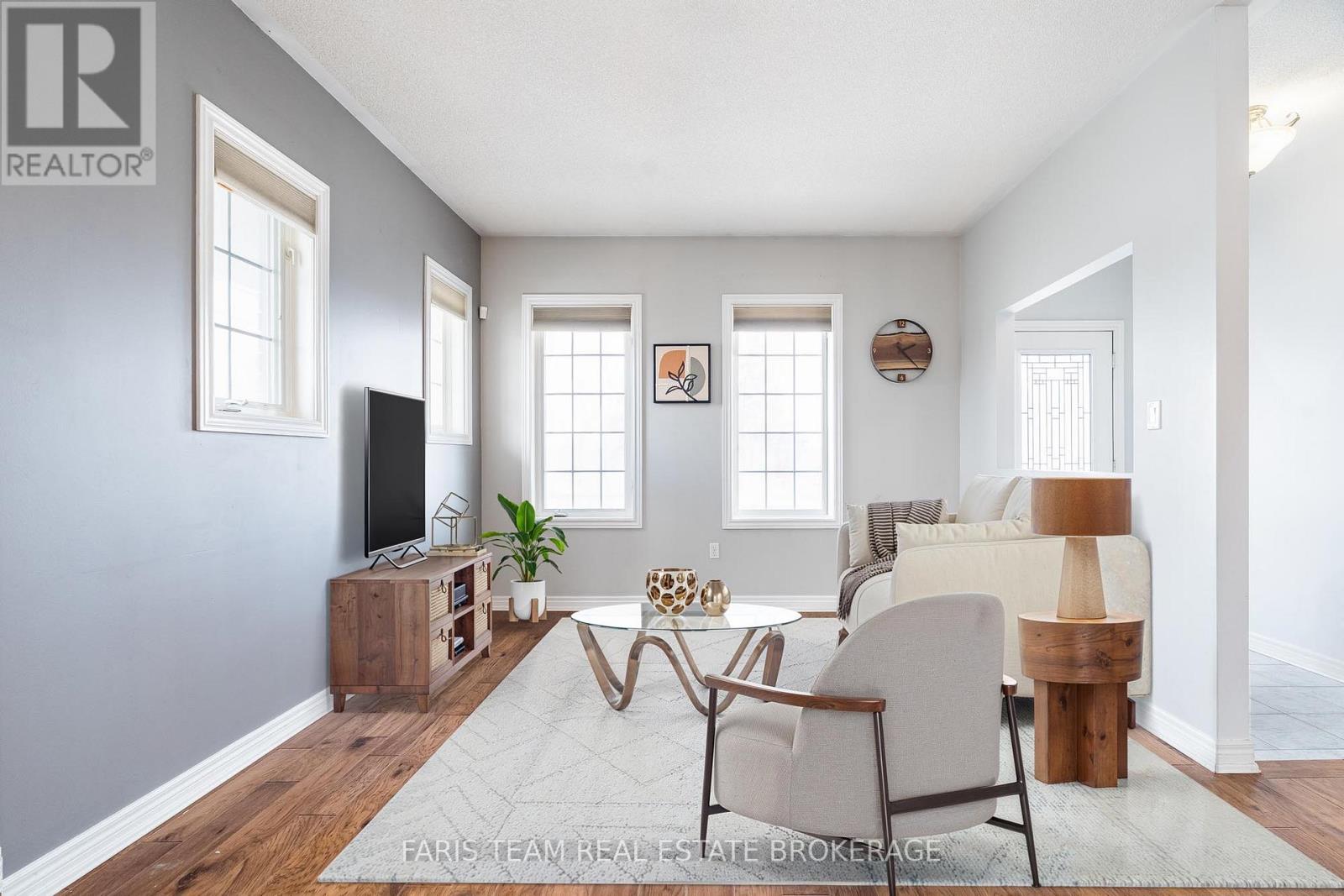 2 Thrushwood Drive, Barrie, Ontario  L4N 0Z1 - Photo 18 - S12898498