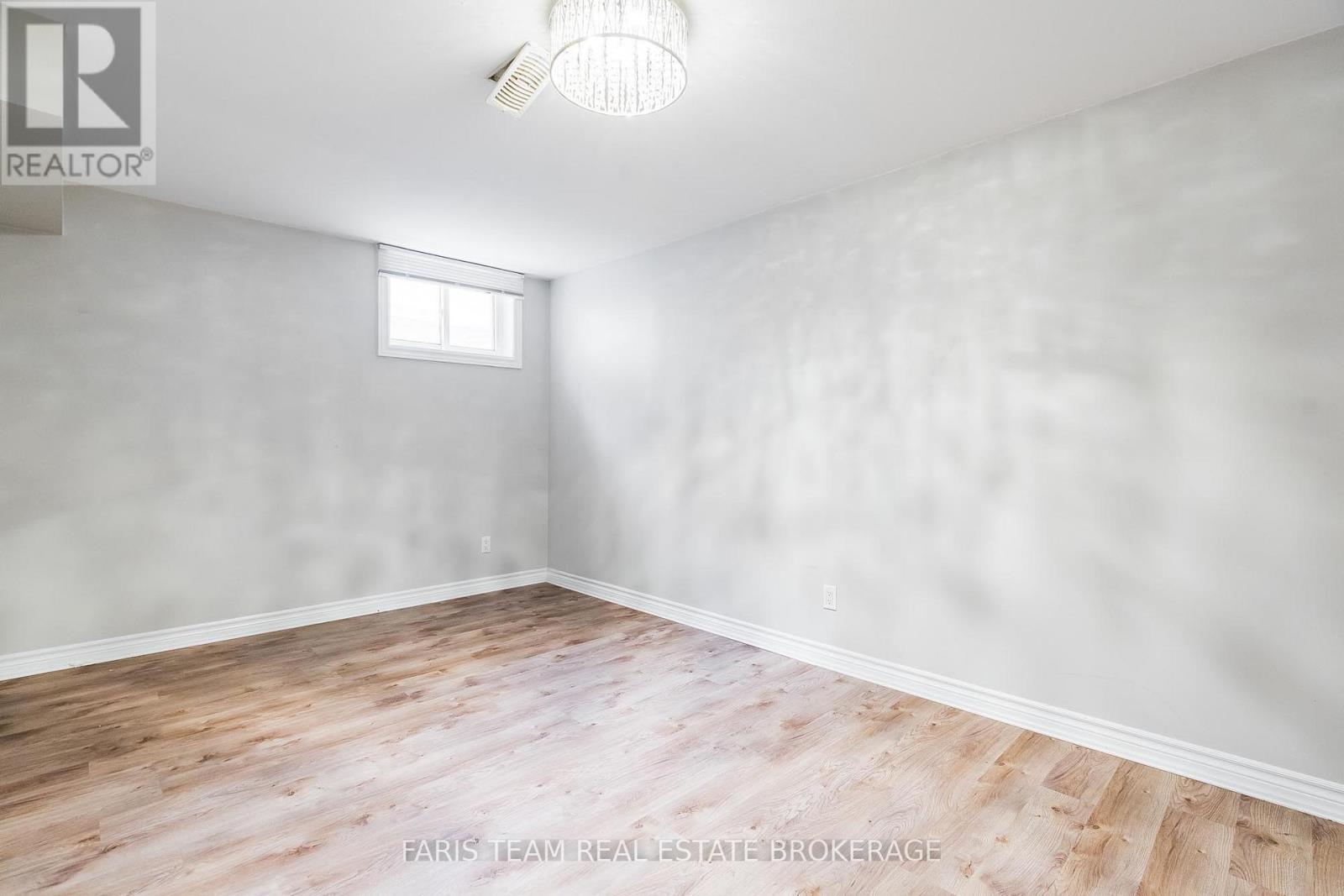 2 Thrushwood Drive, Barrie, Ontario  L4N 0Z1 - Photo 36 - S12898498