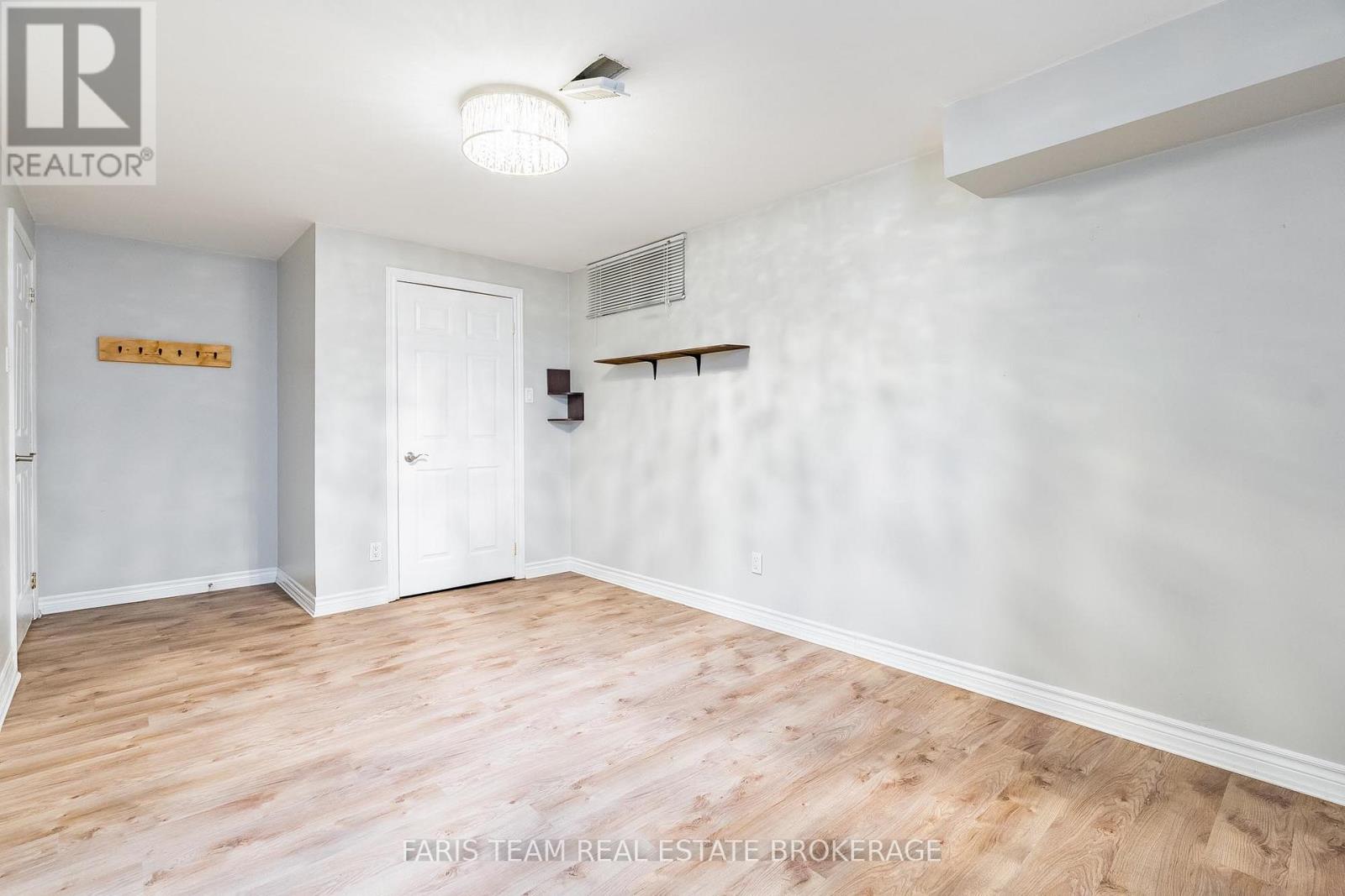 2 Thrushwood Drive, Barrie, Ontario  L4N 0Z1 - Photo 37 - S12898498