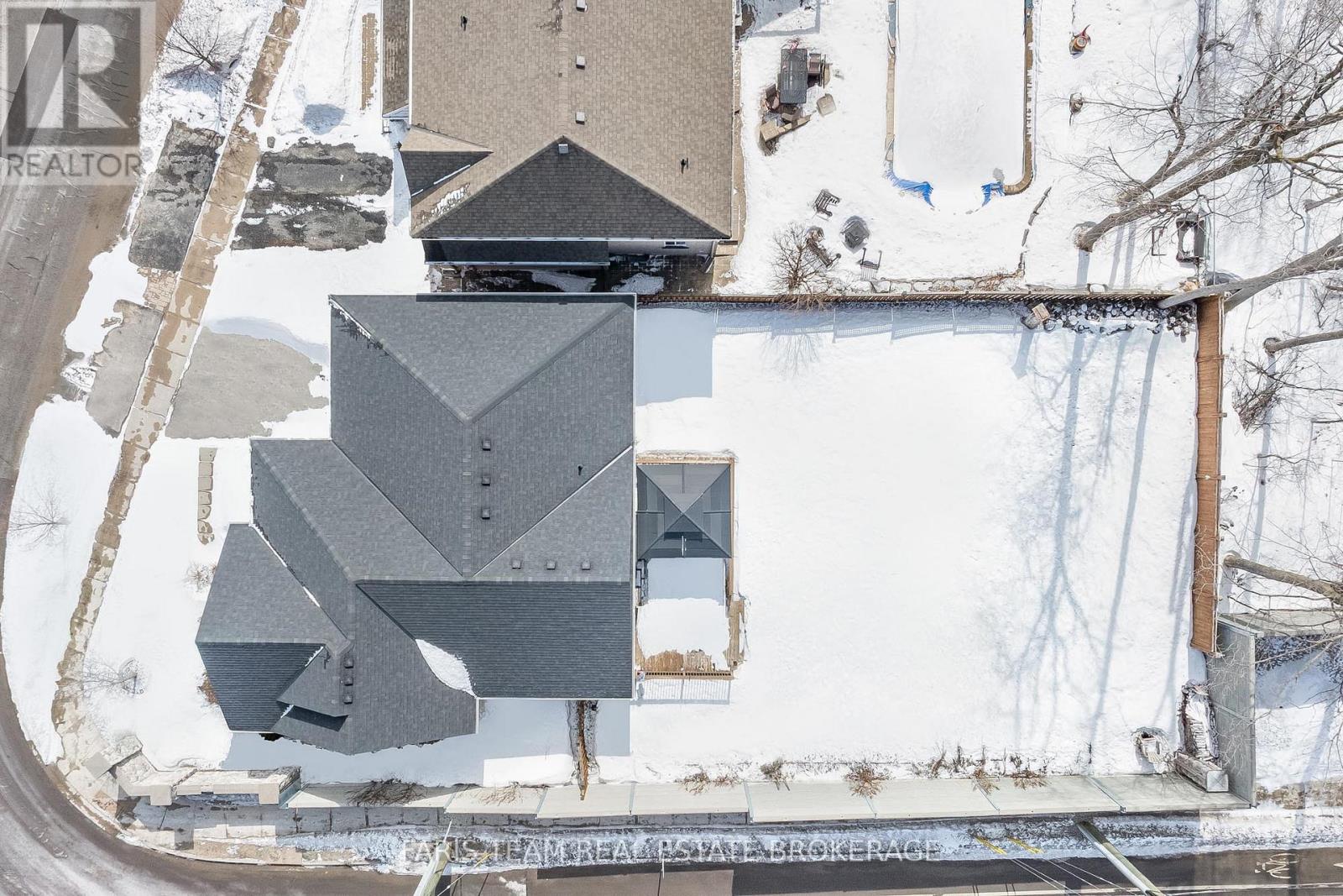 2 Thrushwood Drive, Barrie, Ontario  L4N 0Z1 - Photo 47 - S12898498