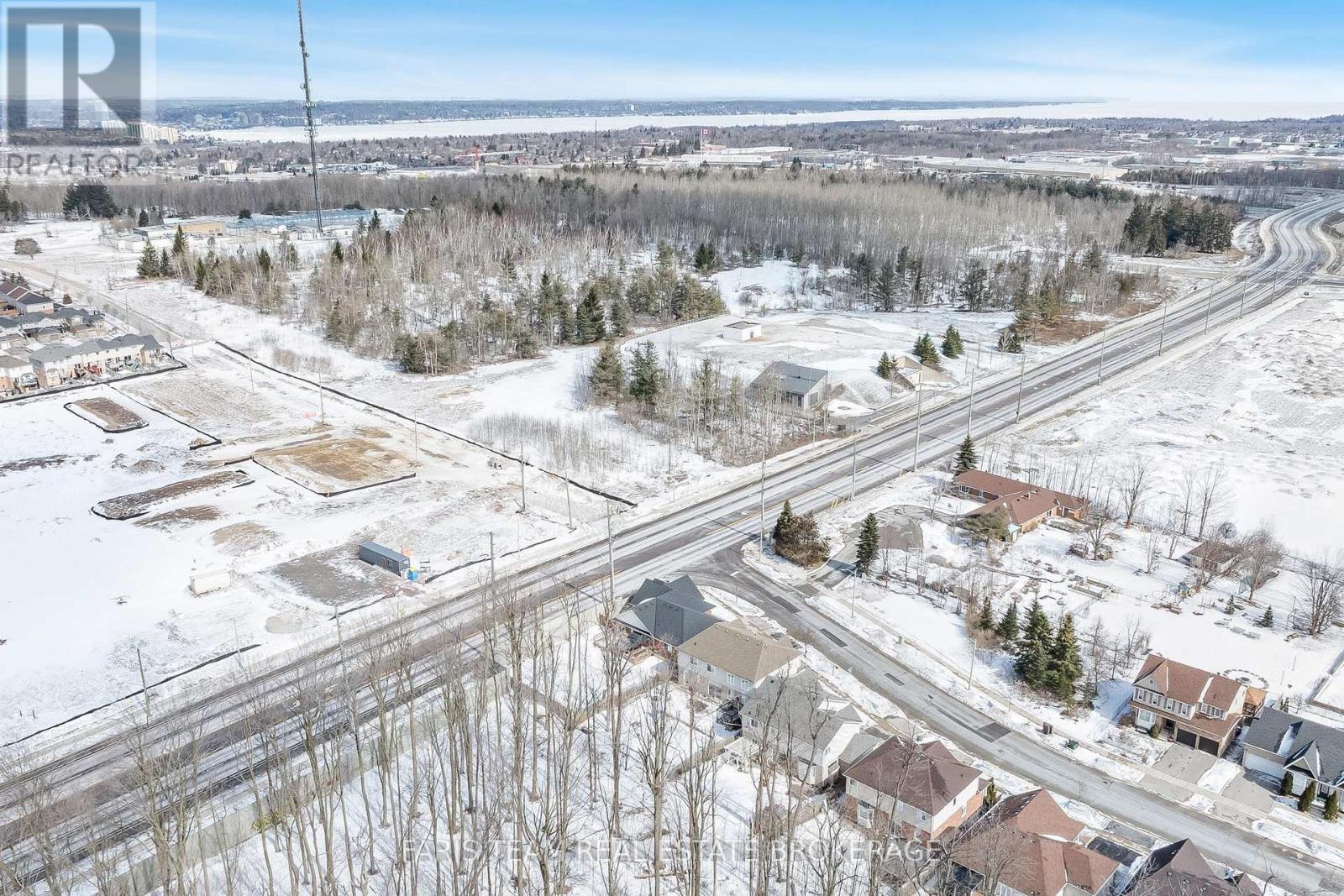 2 Thrushwood Drive, Barrie, Ontario  L4N 0Z1 - Photo 49 - S12898498