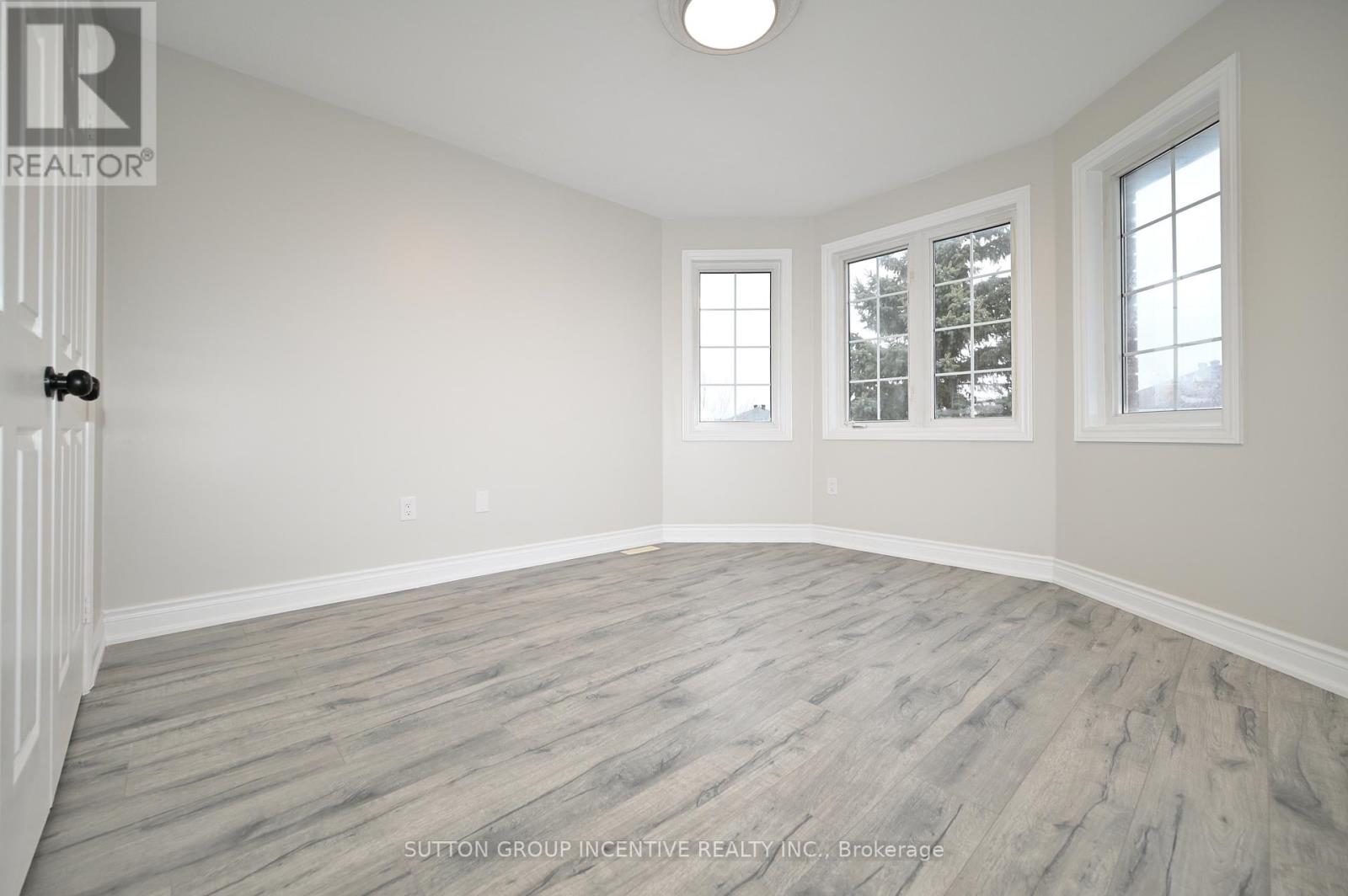 109 Esther Drive, Barrie, Ontario  L4N 0V8 - Photo 25 - S12898522