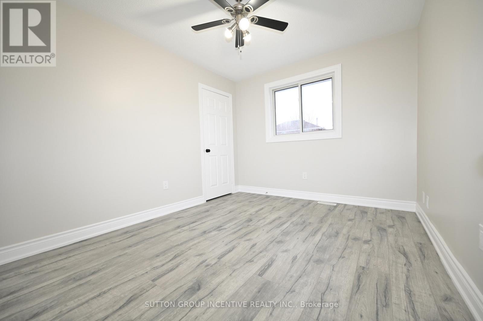 109 Esther Drive, Barrie, Ontario  L4N 0V8 - Photo 26 - S12898522