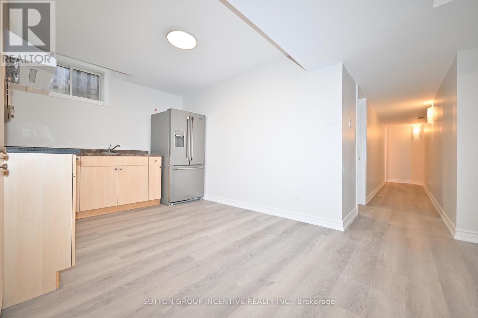 109 Esther Drive, Barrie, Ontario  L4N 0V8 - Photo 32 - S12898522