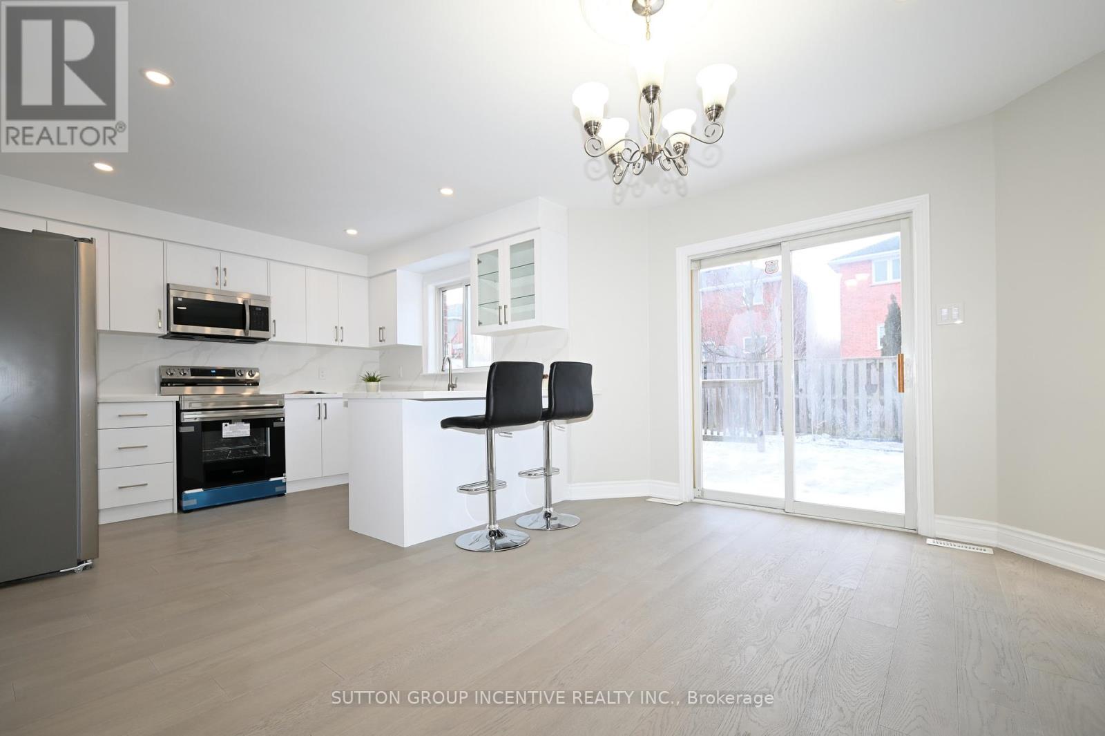 109 Esther Drive, Barrie, Ontario  L4N 0V8 - Photo 8 - S12898522