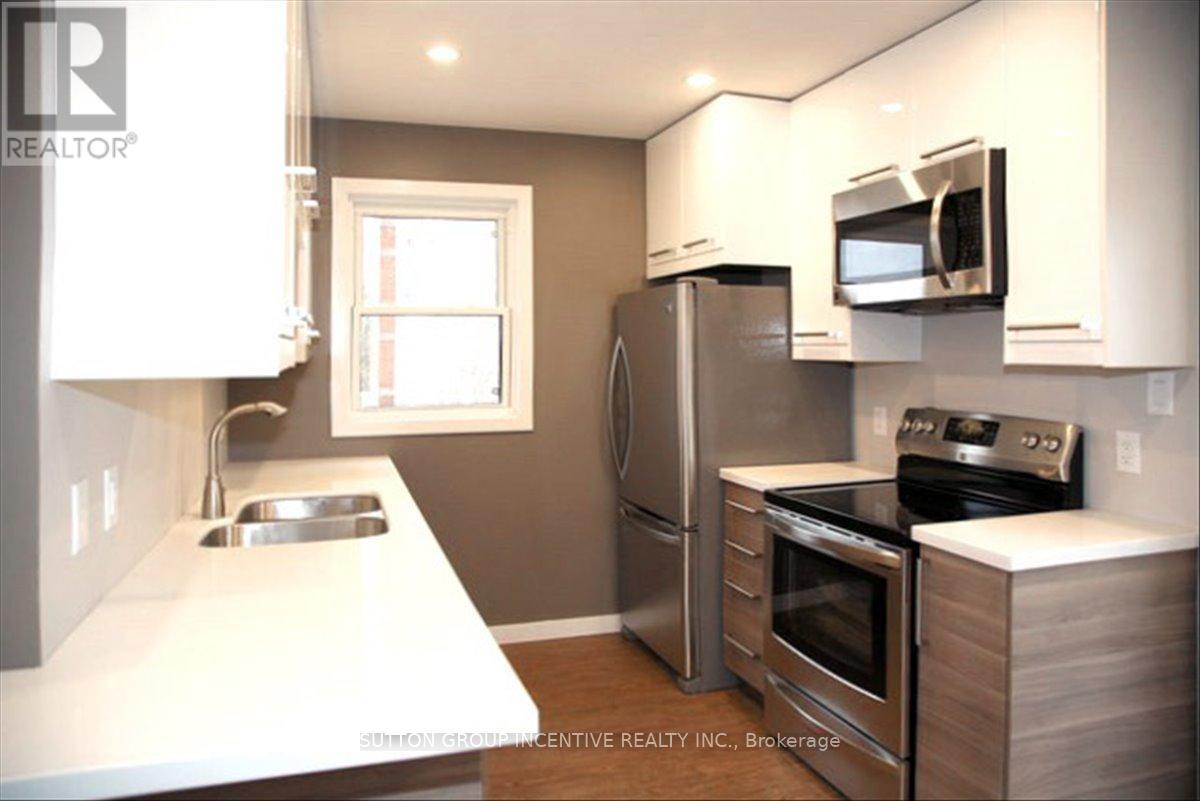 18 Worsley Street, Barrie (City Centre), Ontario  L4M 1L4 - Photo 16 - S12898534